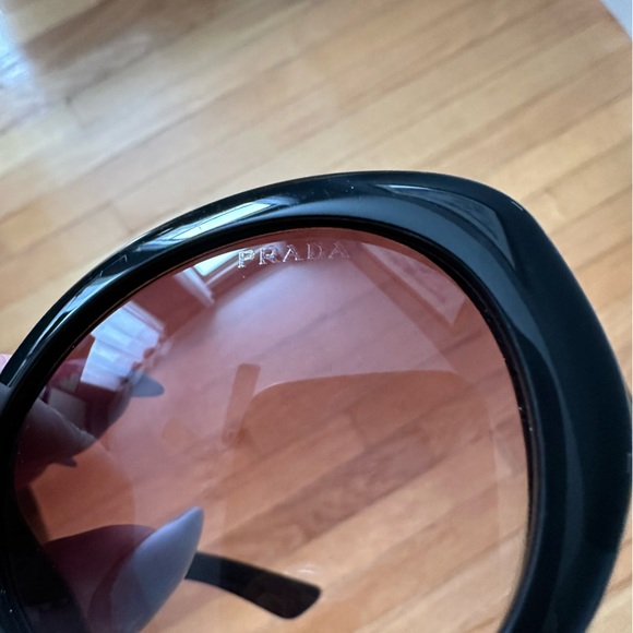 PRADA Milano Sunglasses Black - Picture 7 of 12